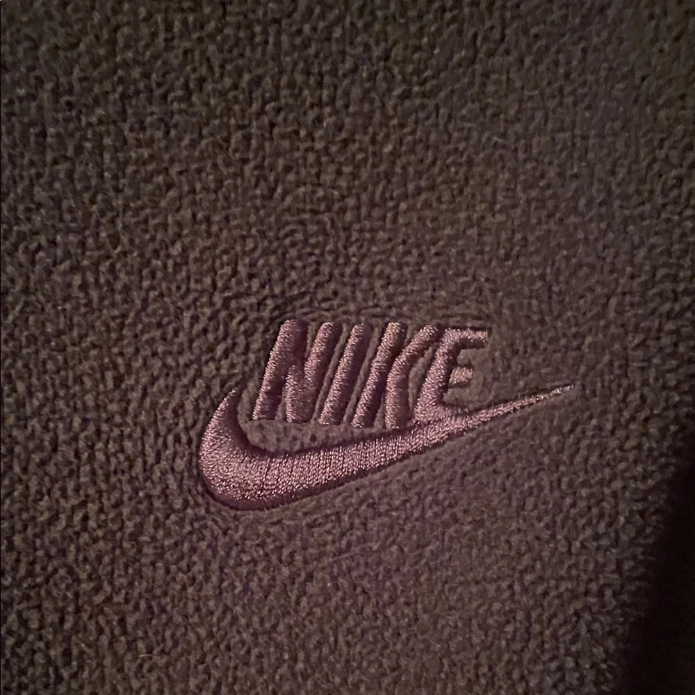Nike Black Hoodie with Front Pocket - Picture 3 of 4